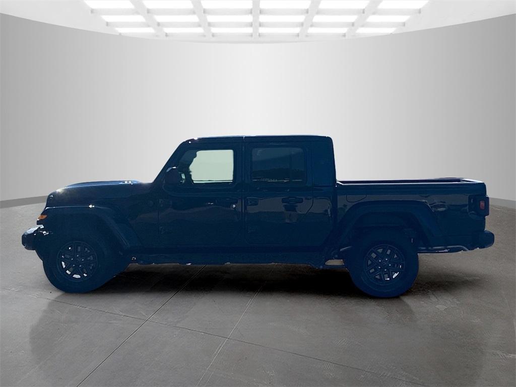 new 2025 Jeep Gladiator car, priced at $39,650