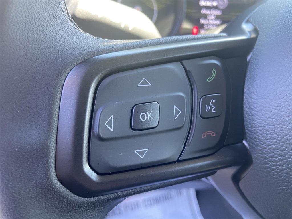 new 2025 Jeep Gladiator car, priced at $39,650