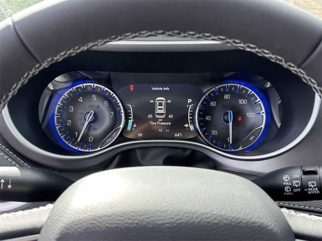 new 2025 Chrysler Pacifica car, priced at $42,995