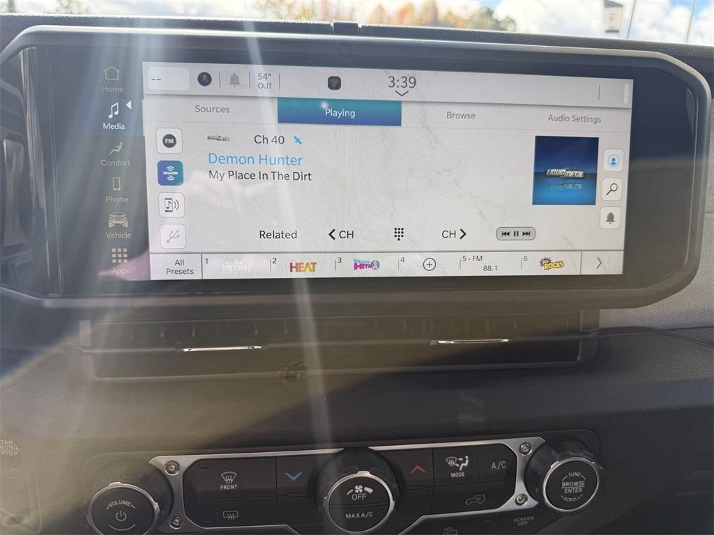 new 2025 Jeep Gladiator car, priced at $37,245