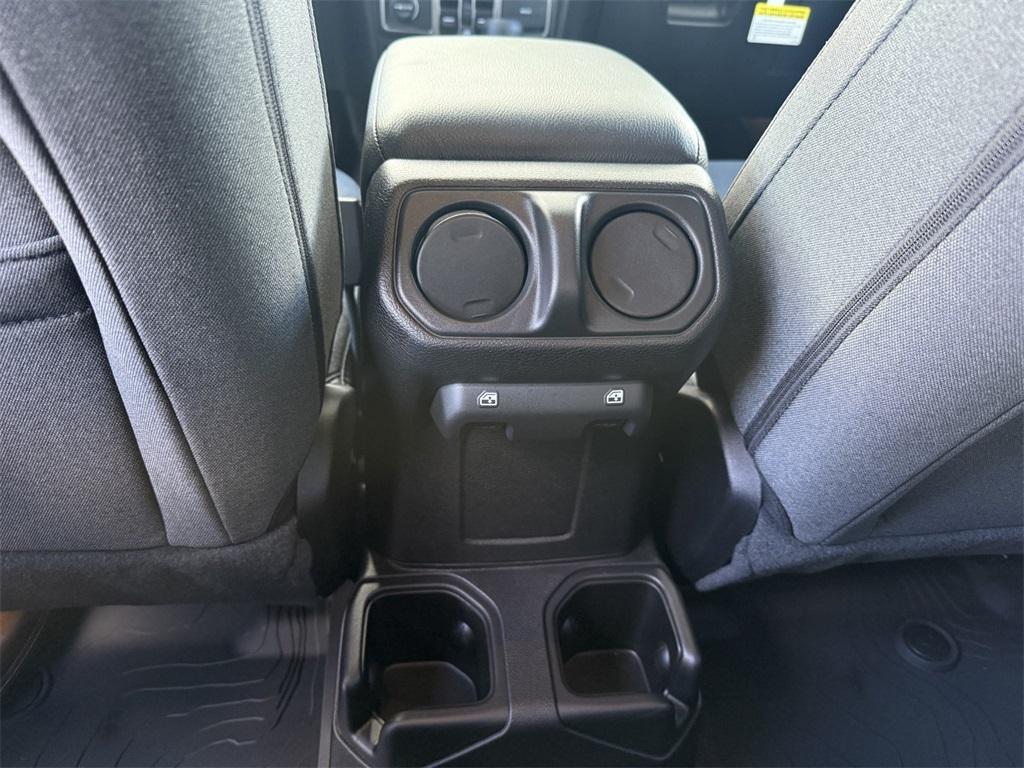 new 2025 Jeep Gladiator car, priced at $37,245