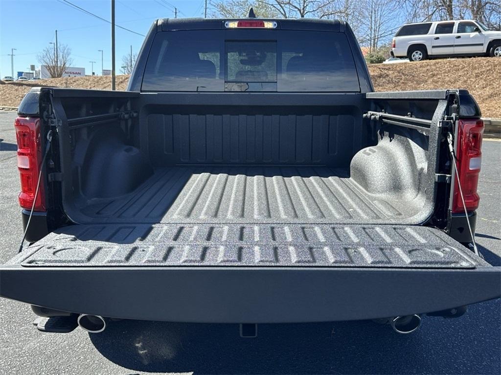 new 2025 Ram 1500 car, priced at $45,777