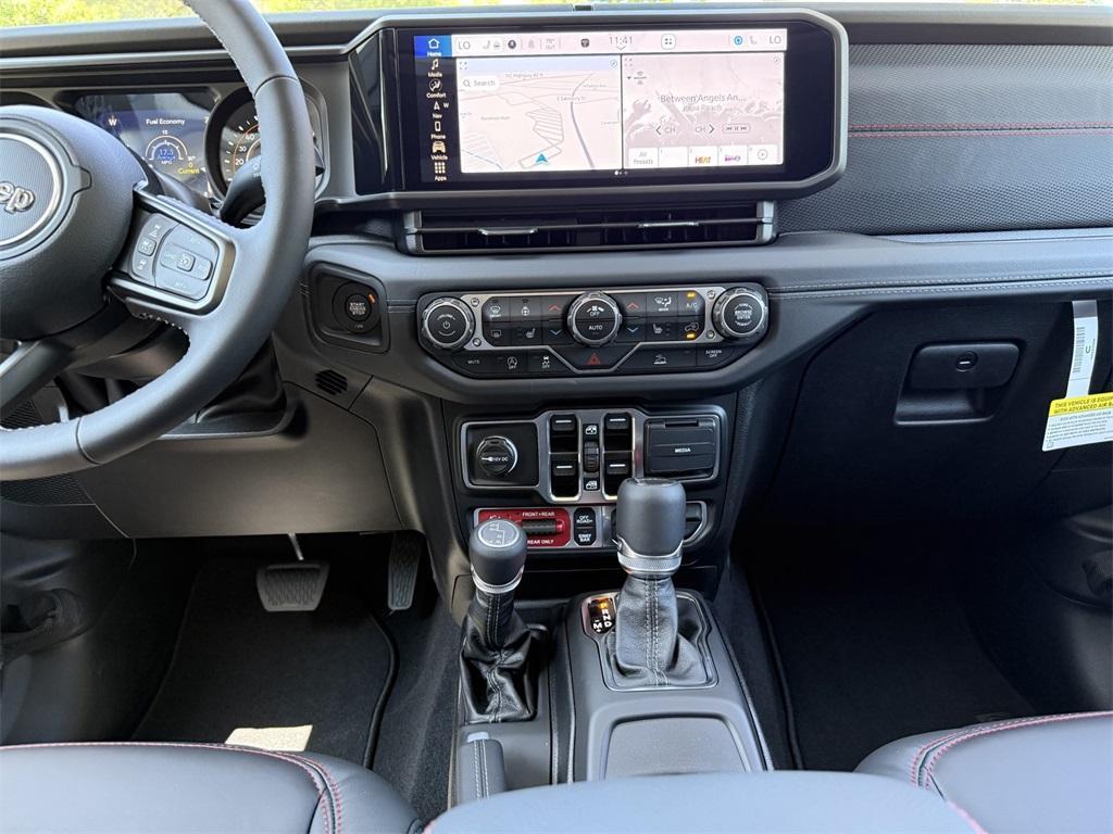 new 2025 Jeep Gladiator car, priced at $48,099