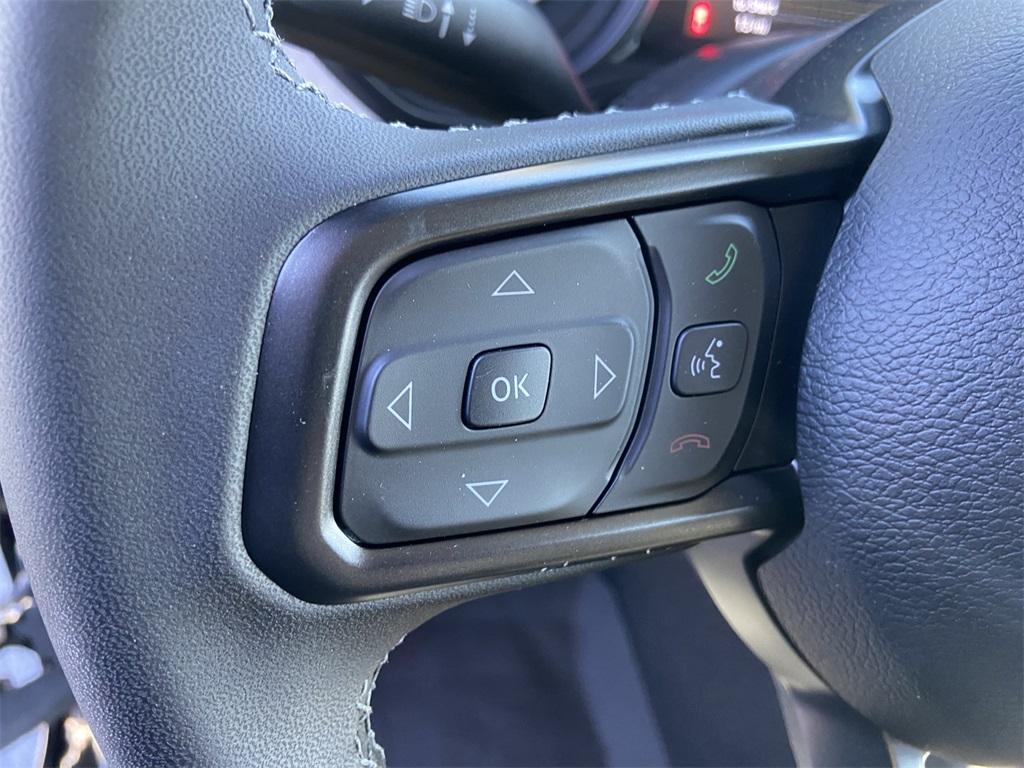 new 2025 Jeep Gladiator car, priced at $38,245