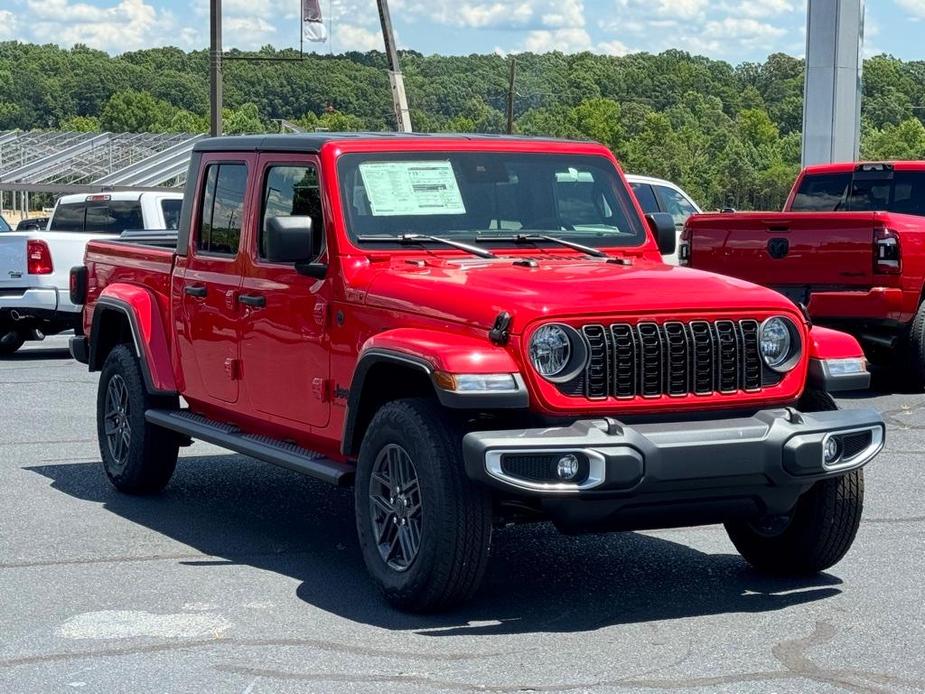 new 2024 Jeep Gladiator car, priced at $40,135