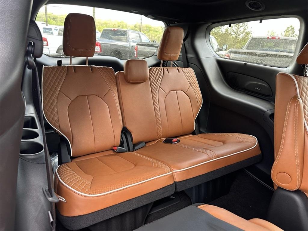 new 2025 Chrysler Pacifica car, priced at $57,499