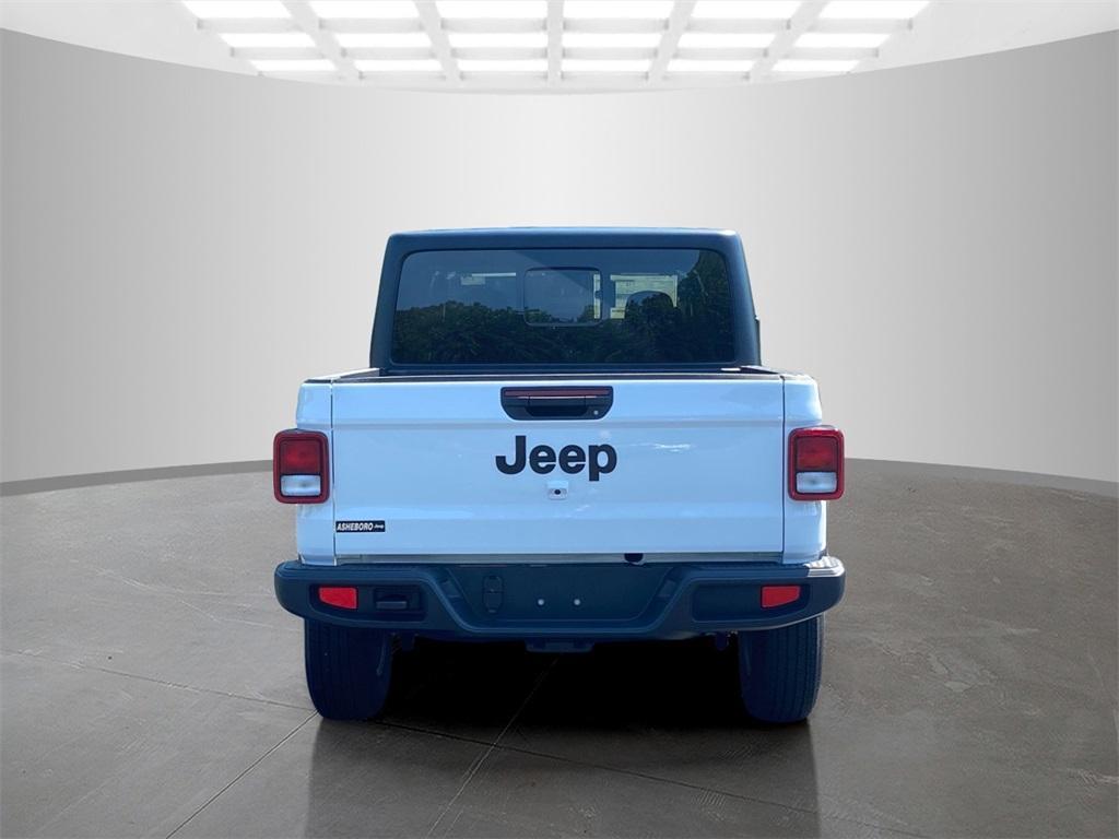 new 2025 Jeep Gladiator car, priced at $39,650