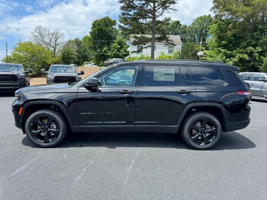 new 2024 Jeep Grand Cherokee L car, priced at $49,555