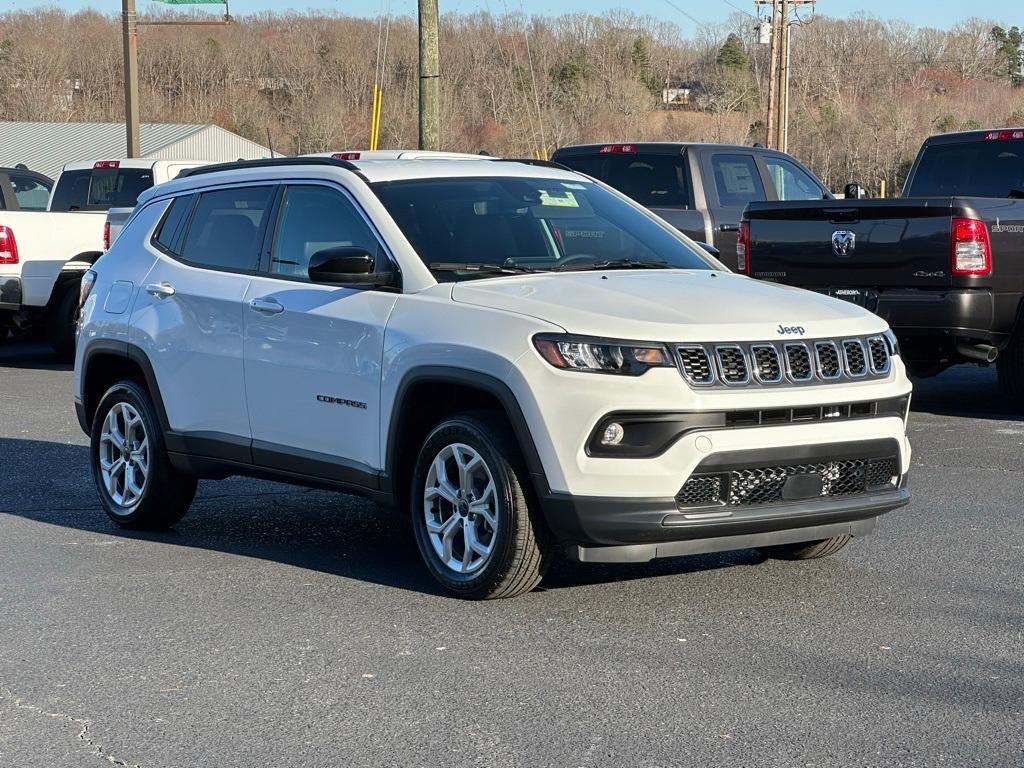 new 2025 Jeep Compass car, priced at $22,405