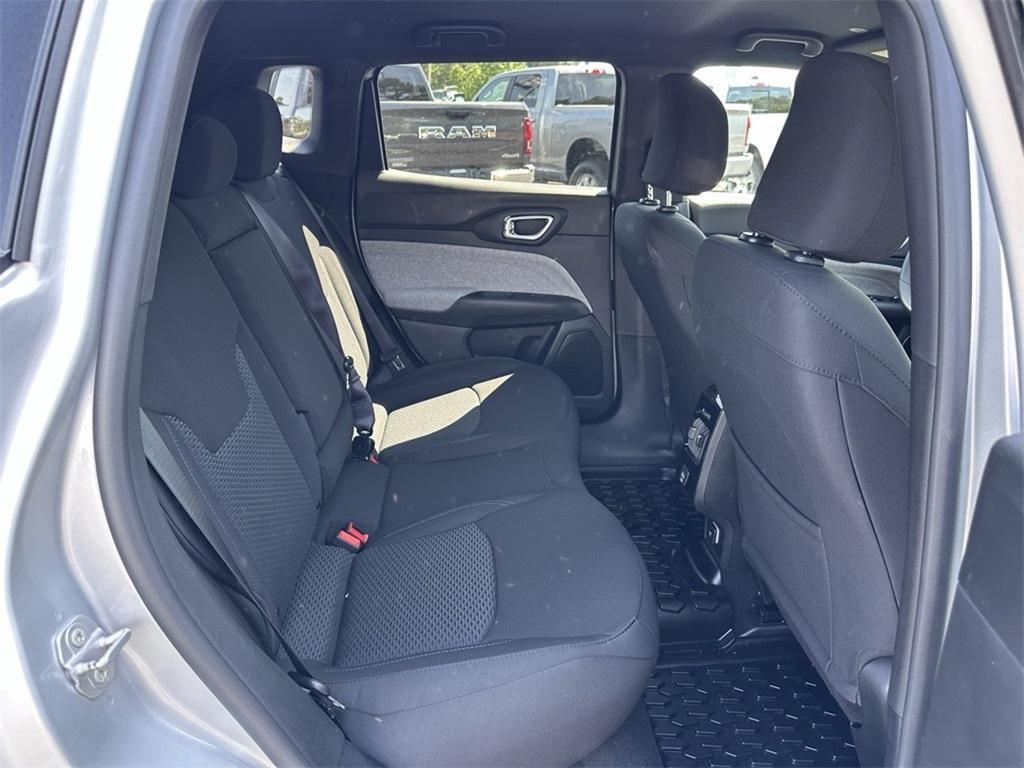 new 2025 Jeep Compass car, priced at $28,299