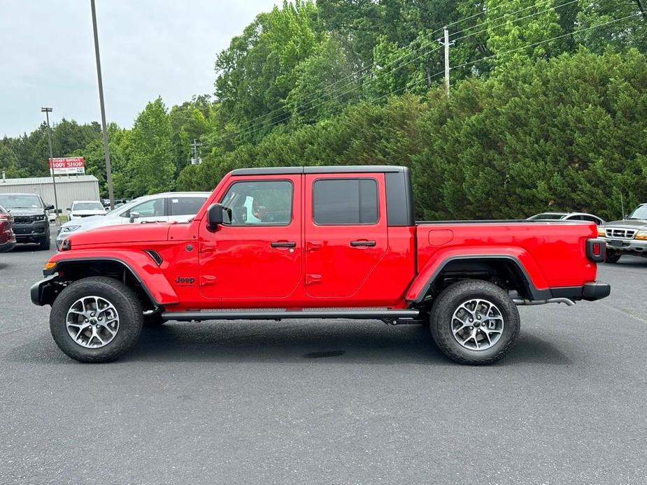 new 2024 Jeep Gladiator car, priced at $38,400