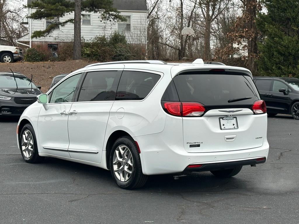 used 2018 Chrysler Pacifica car, priced at $16,595