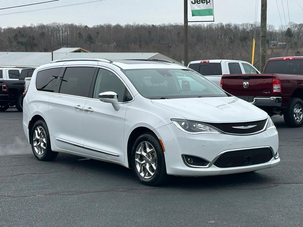 used 2018 Chrysler Pacifica car, priced at $16,595