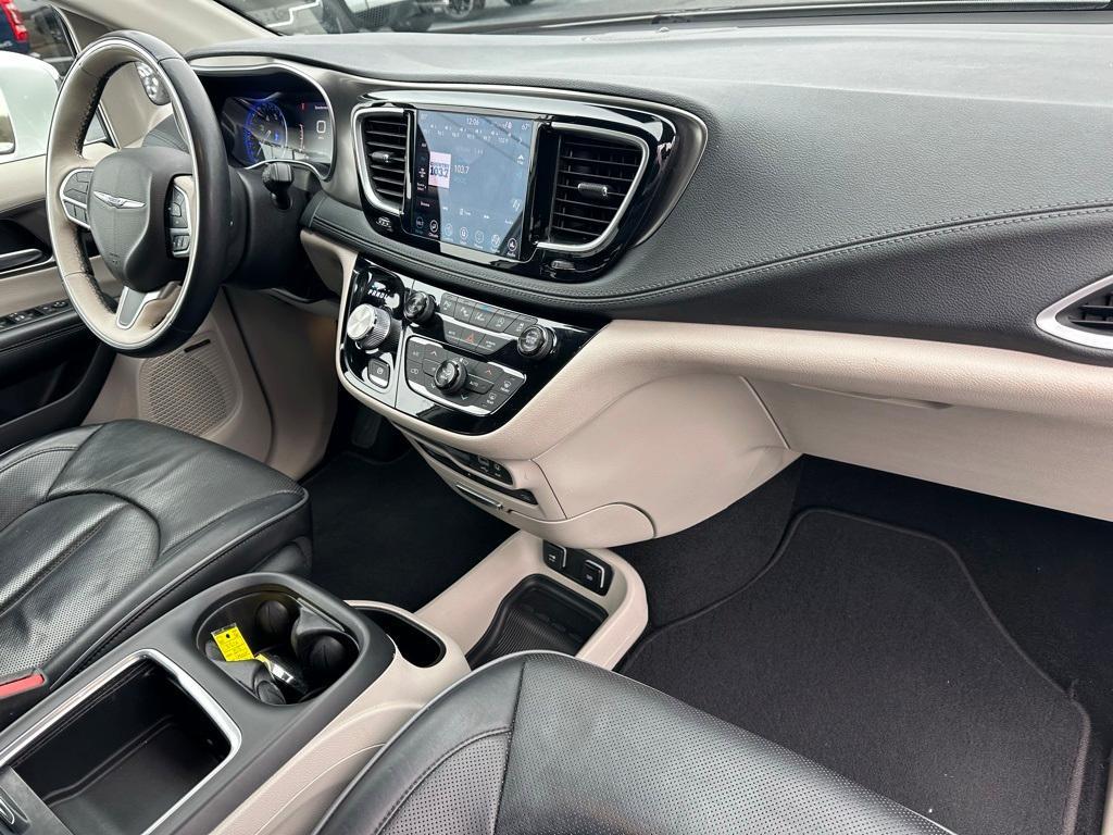 used 2018 Chrysler Pacifica car, priced at $16,595