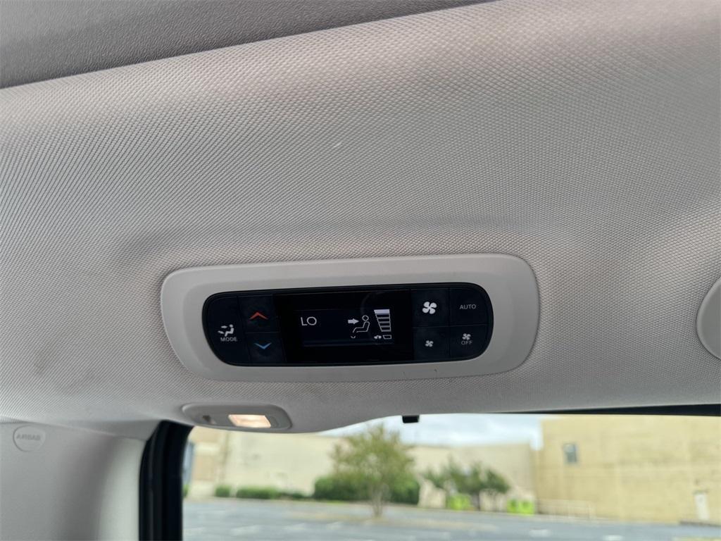 used 2022 Chrysler Pacifica car, priced at $20,995