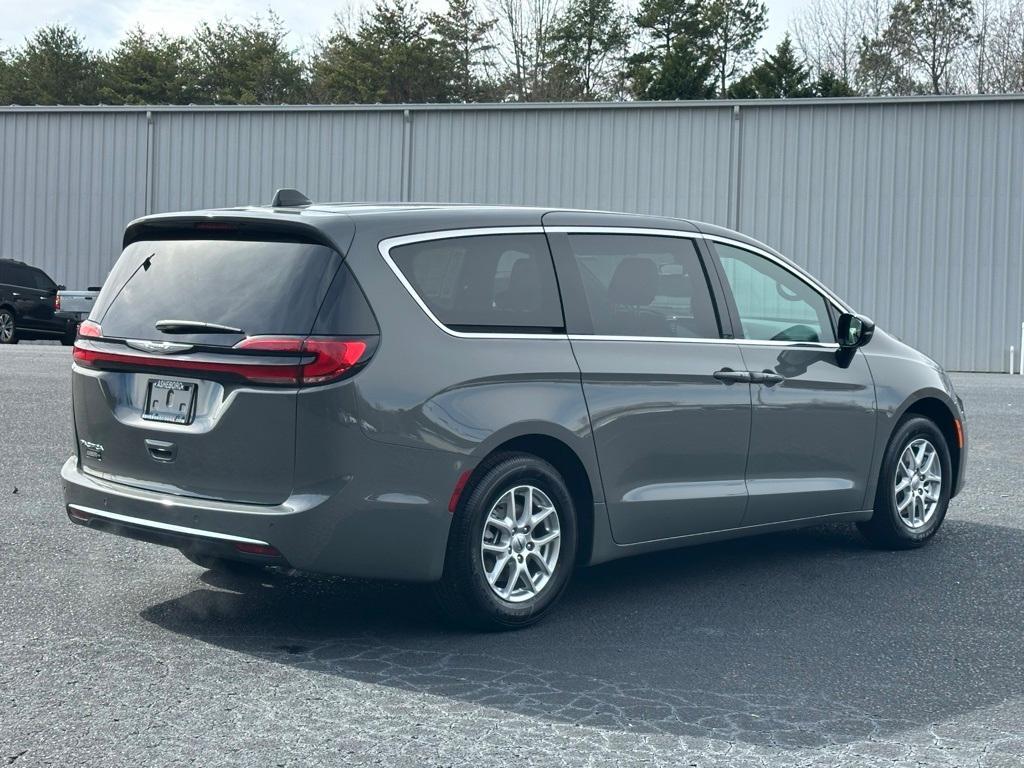 new 2025 Chrysler Pacifica car, priced at $38,490