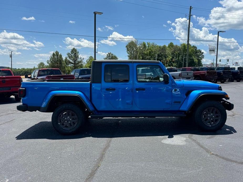 new 2024 Jeep Gladiator car, priced at $40,135