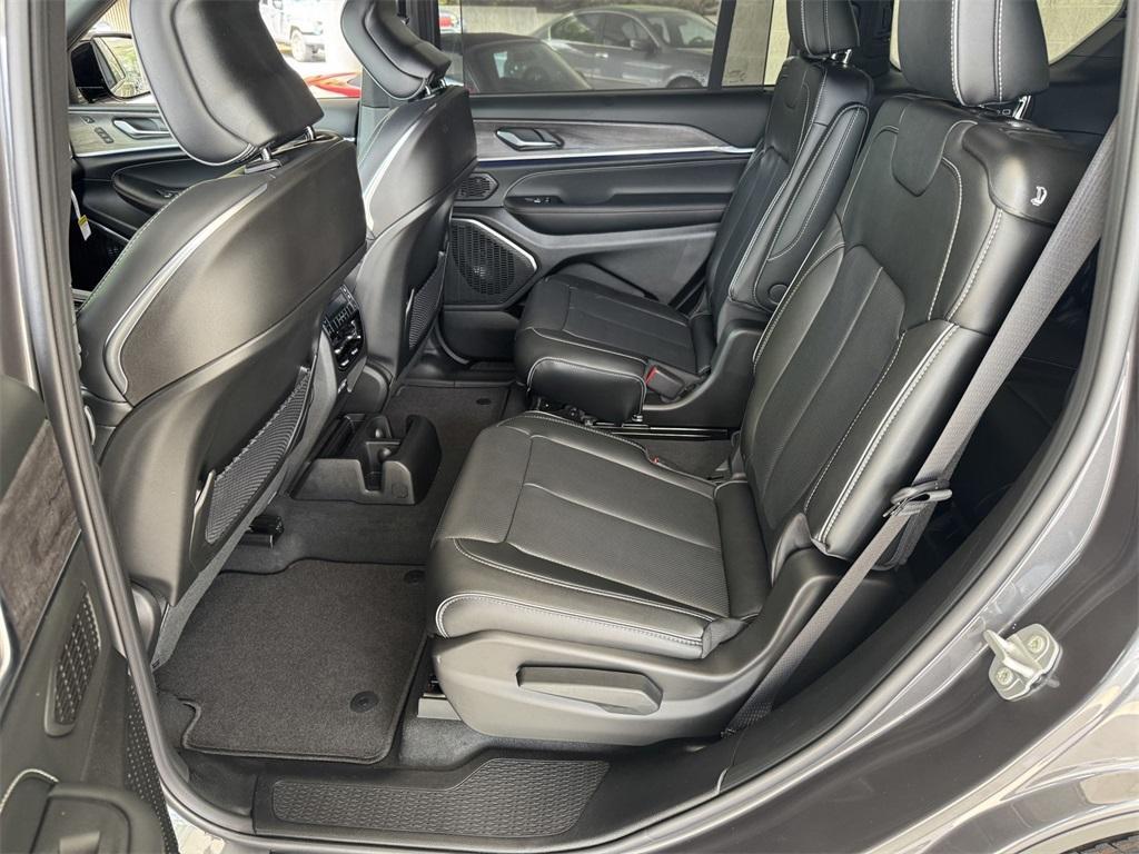 new 2025 Jeep Grand Cherokee L car, priced at $61,699