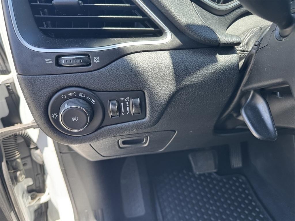used 2019 Jeep Cherokee car, priced at $18,585