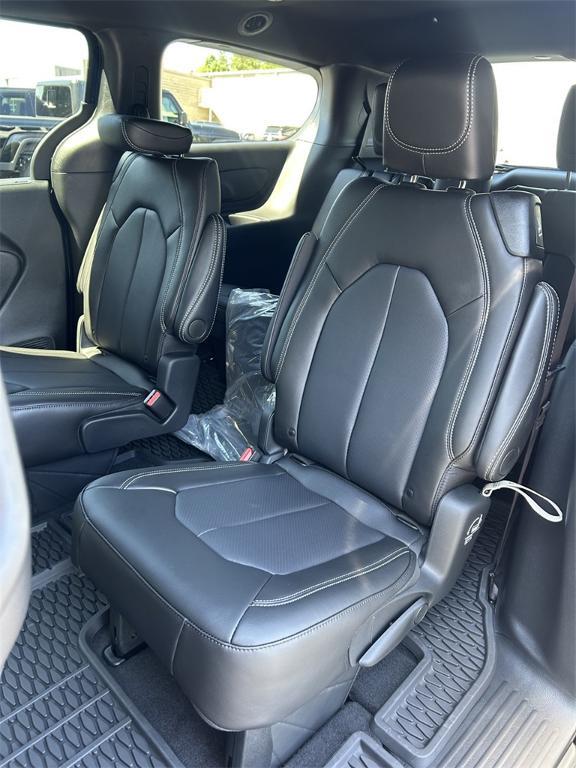 new 2025 Chrysler Pacifica car, priced at $38,215
