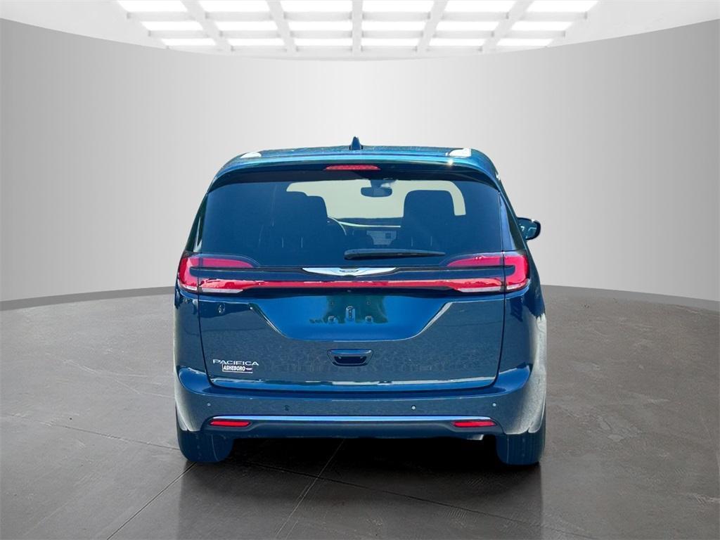 new 2025 Chrysler Pacifica car, priced at $38,215