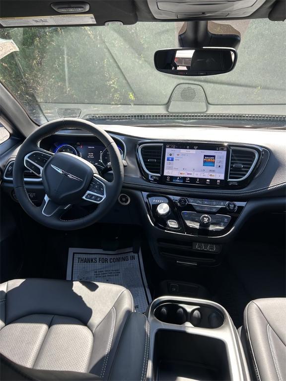 new 2025 Chrysler Pacifica car, priced at $38,215