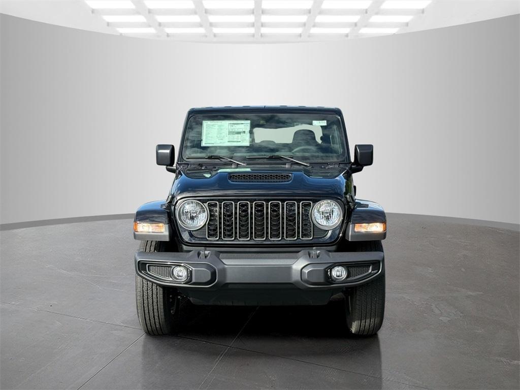new 2025 Jeep Gladiator car, priced at $40,245