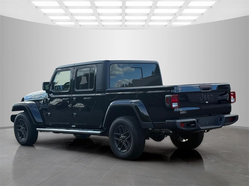 new 2025 Jeep Gladiator car, priced at $40,245
