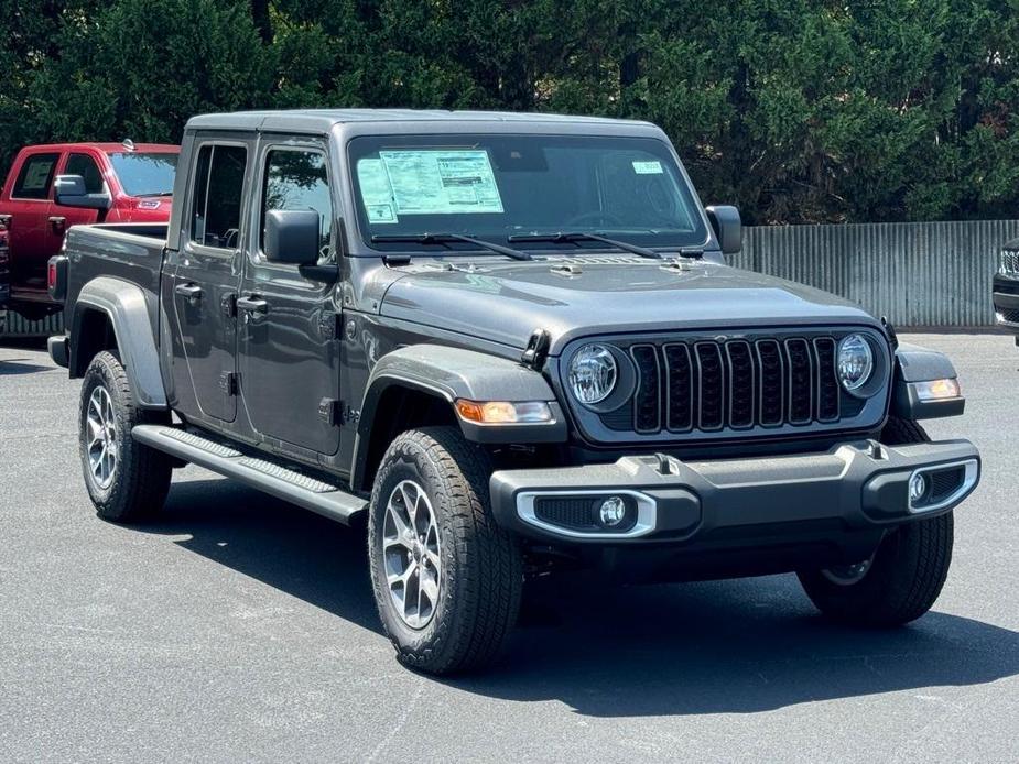 new 2024 Jeep Gladiator car, priced at $42,699