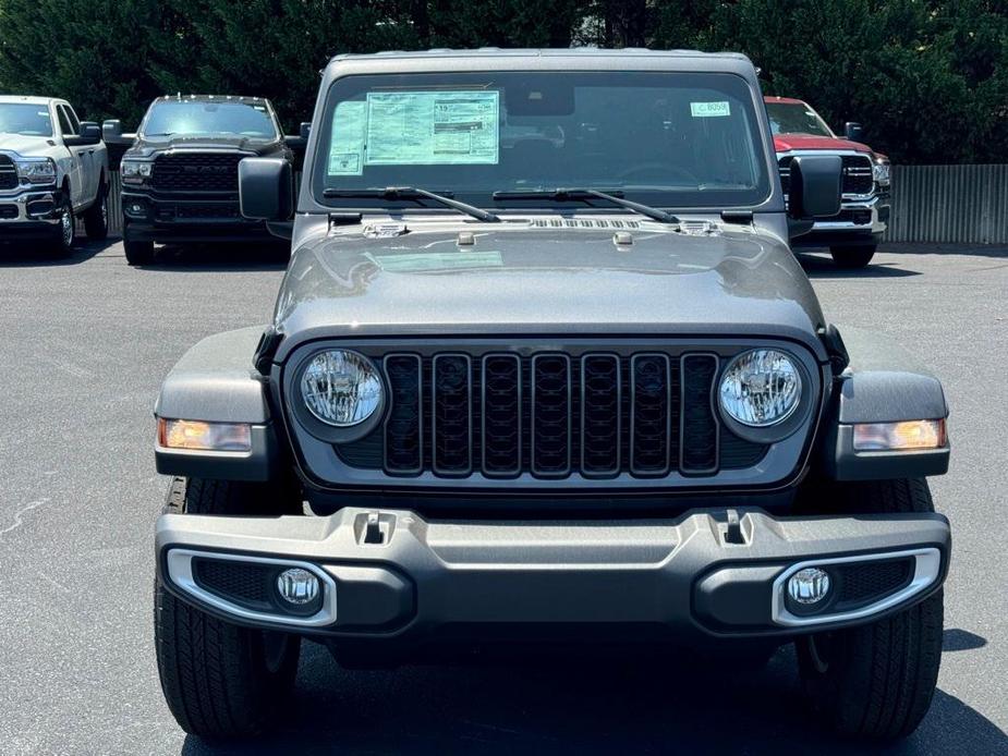 new 2024 Jeep Gladiator car, priced at $42,699