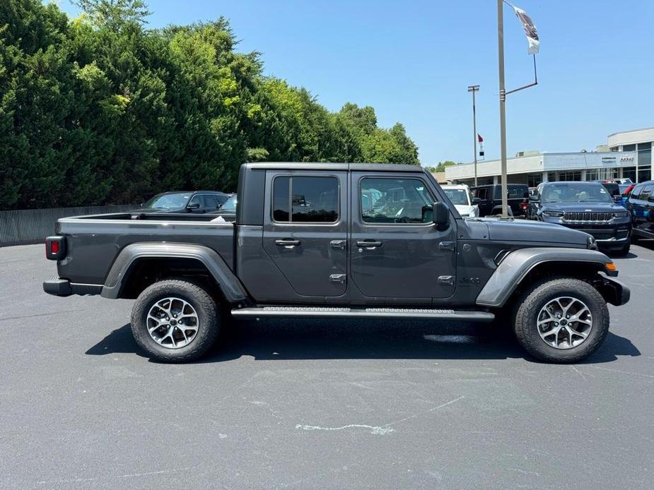 new 2024 Jeep Gladiator car, priced at $42,699