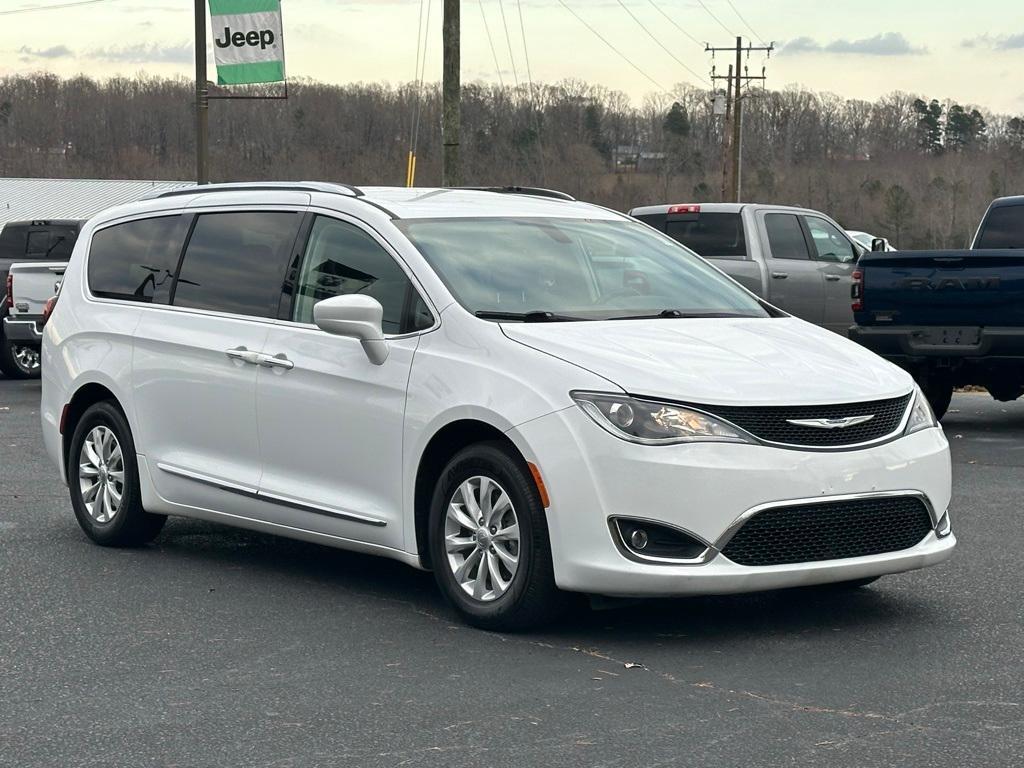 used 2019 Chrysler Pacifica car, priced at $16,595