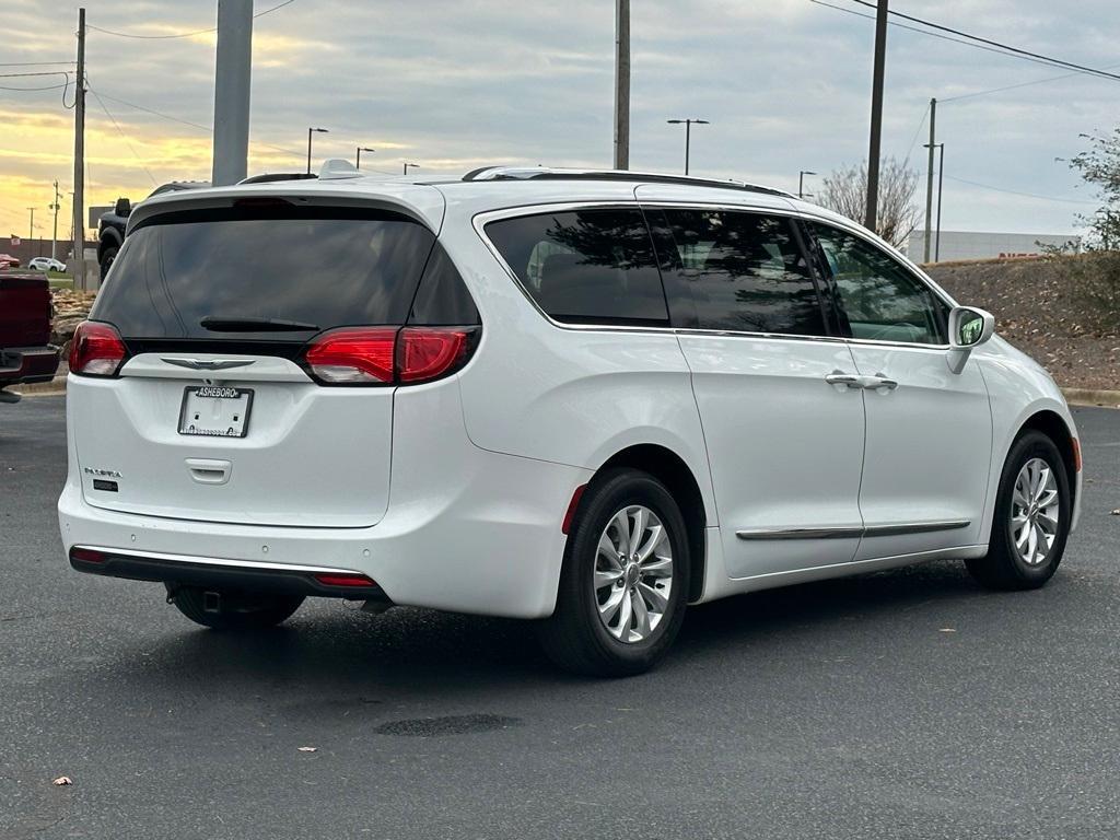 used 2019 Chrysler Pacifica car, priced at $16,595