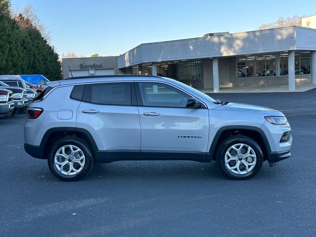 new 2025 Jeep Compass car, priced at $23,400