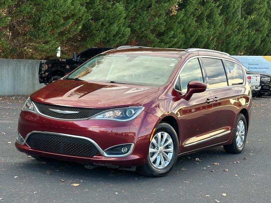 used 2018 Chrysler Pacifica car, priced at $16,495