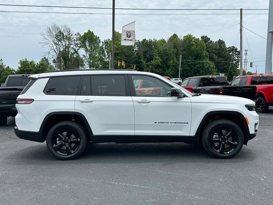 new 2024 Jeep Grand Cherokee L car, priced at $45,190