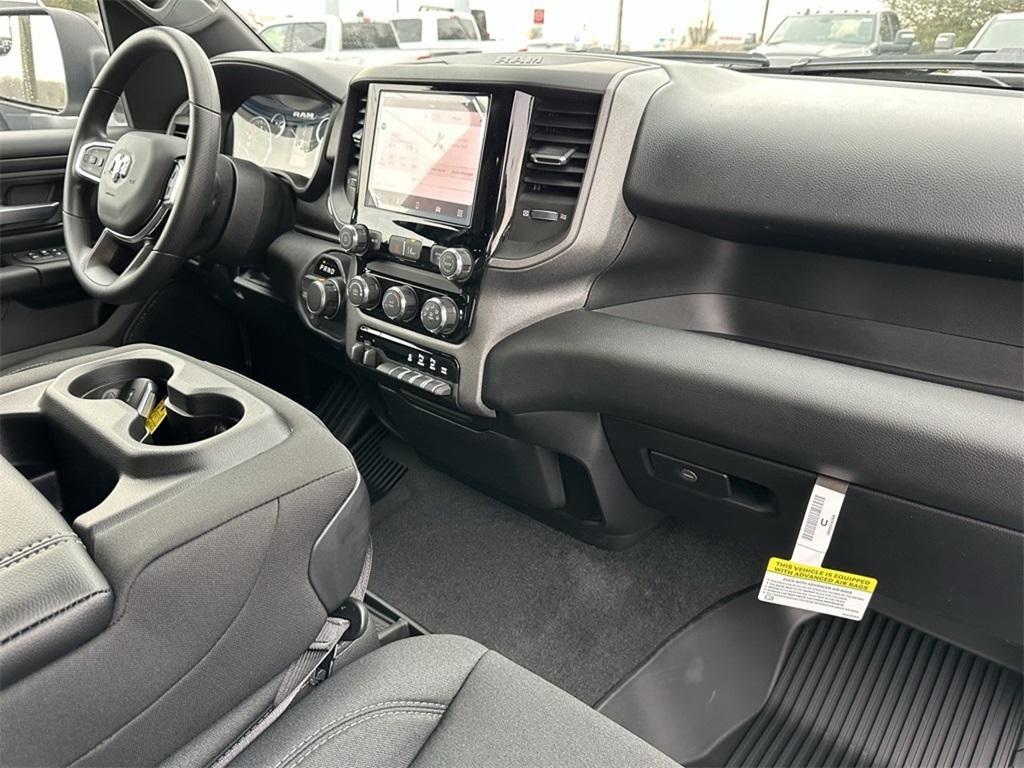 new 2025 Ram 1500 car, priced at $40,322