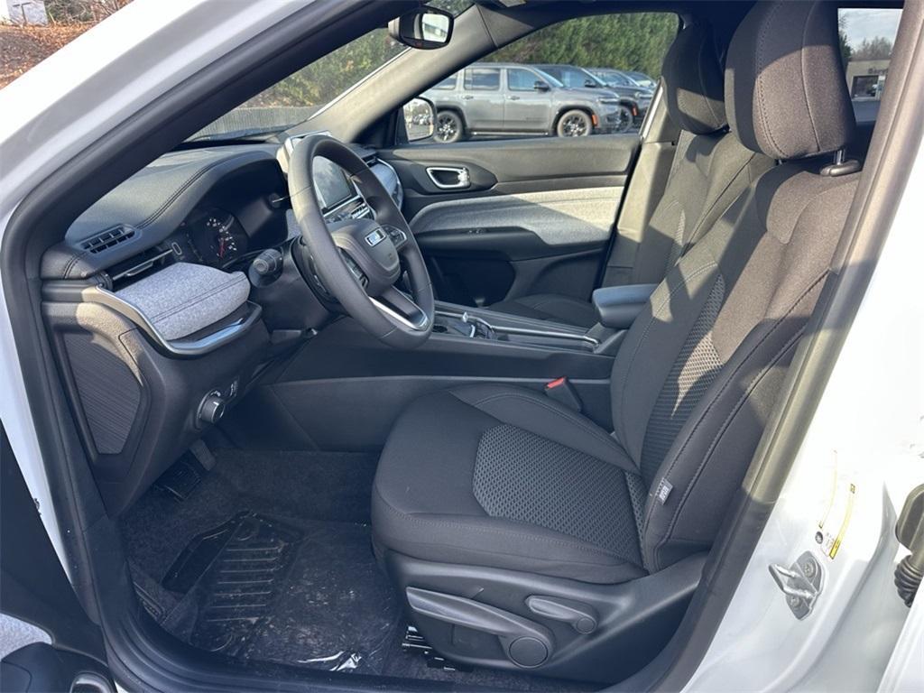 new 2025 Jeep Compass car, priced at $24,995