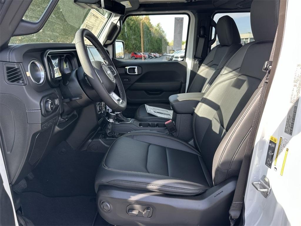 new 2025 Jeep Wrangler car, priced at $53,106