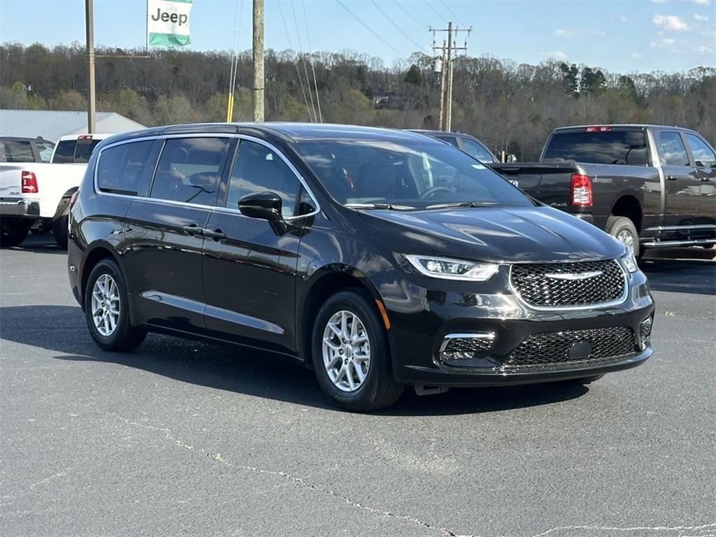 new 2025 Chrysler Pacifica car, priced at $42,995