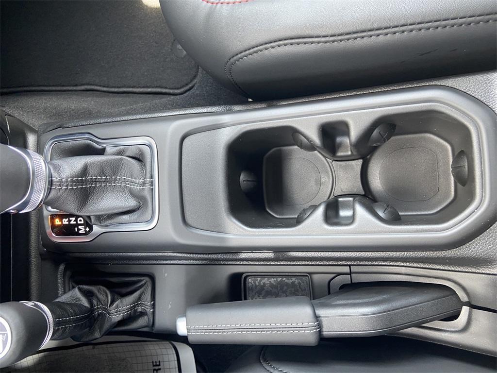 new 2025 Jeep Gladiator car, priced at $50,300