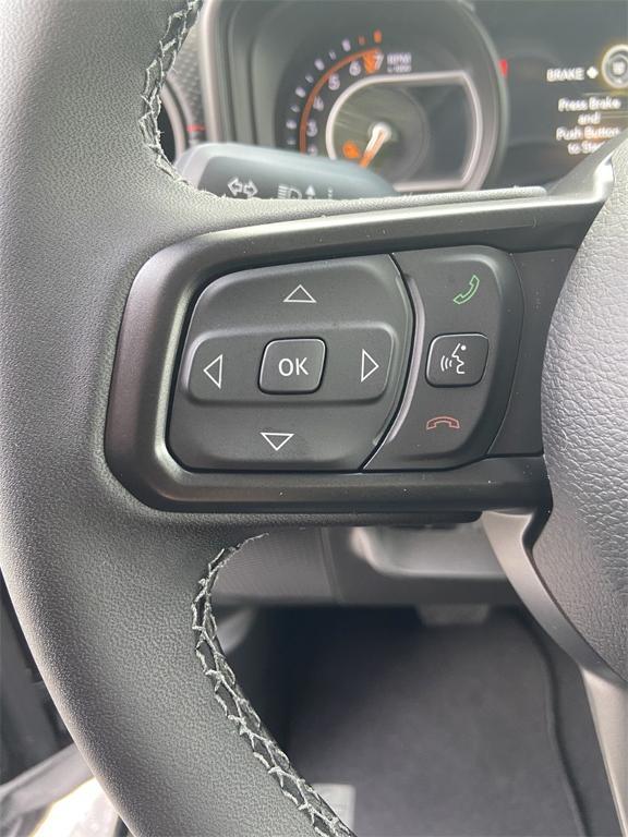 new 2025 Jeep Gladiator car, priced at $50,300