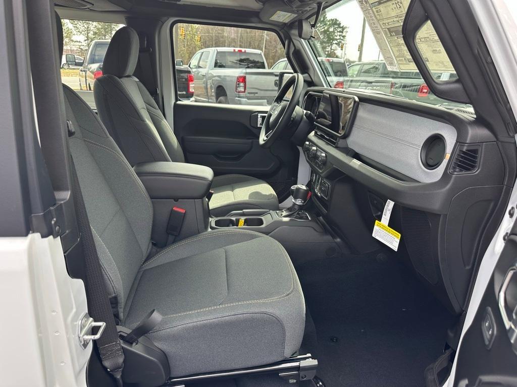 new 2025 Jeep Wrangler car, priced at $34,199