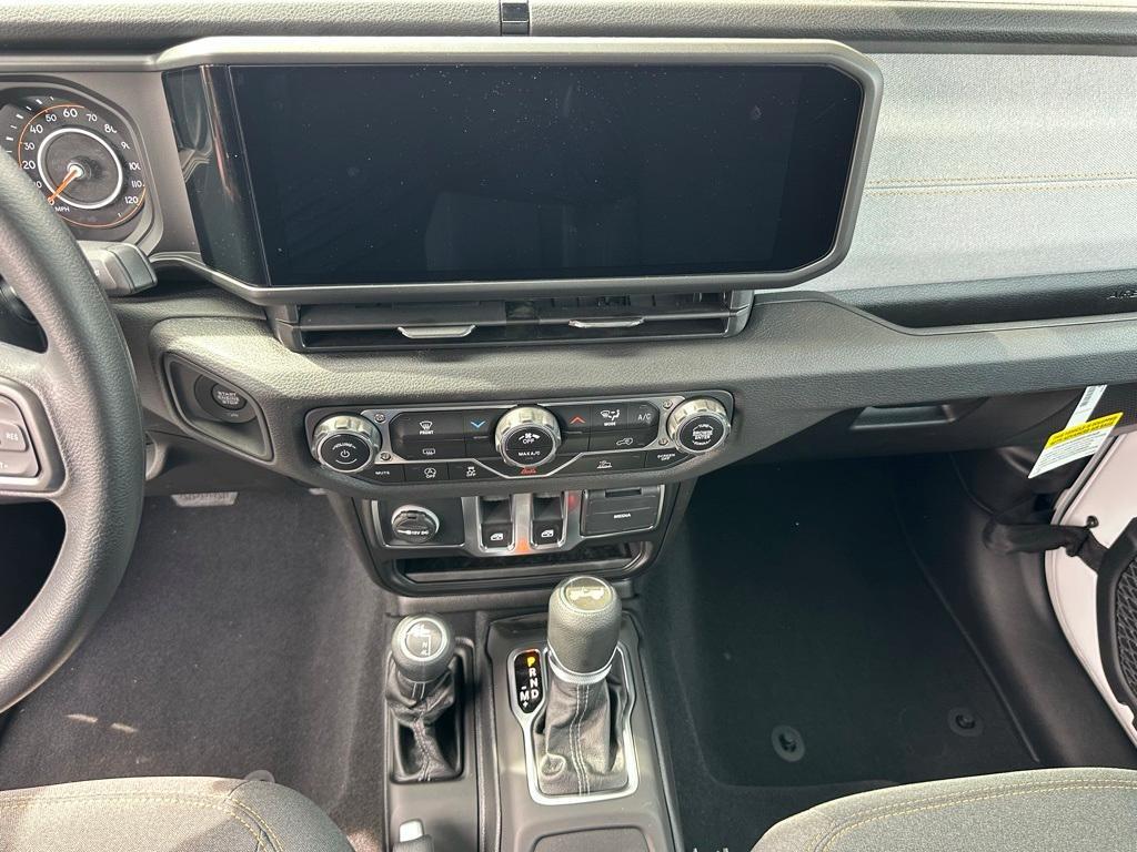 new 2025 Jeep Wrangler car, priced at $34,199