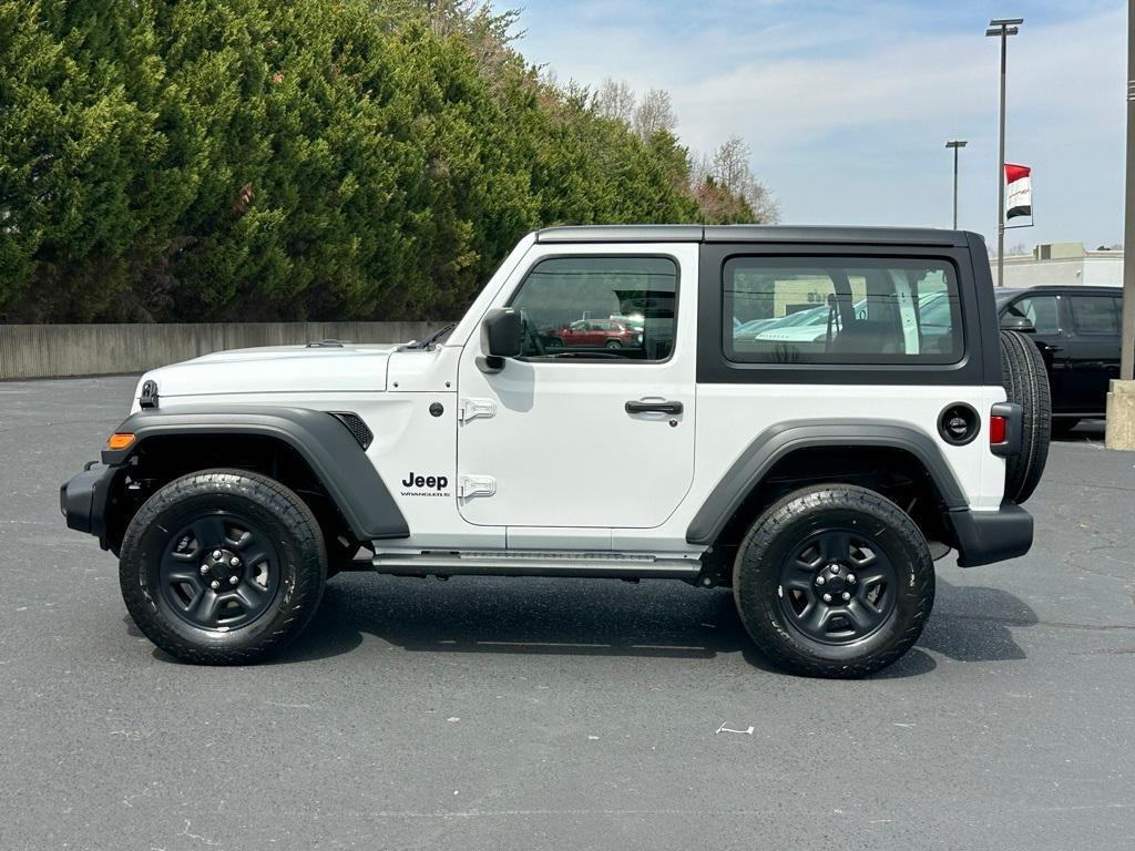 new 2025 Jeep Wrangler car, priced at $34,199
