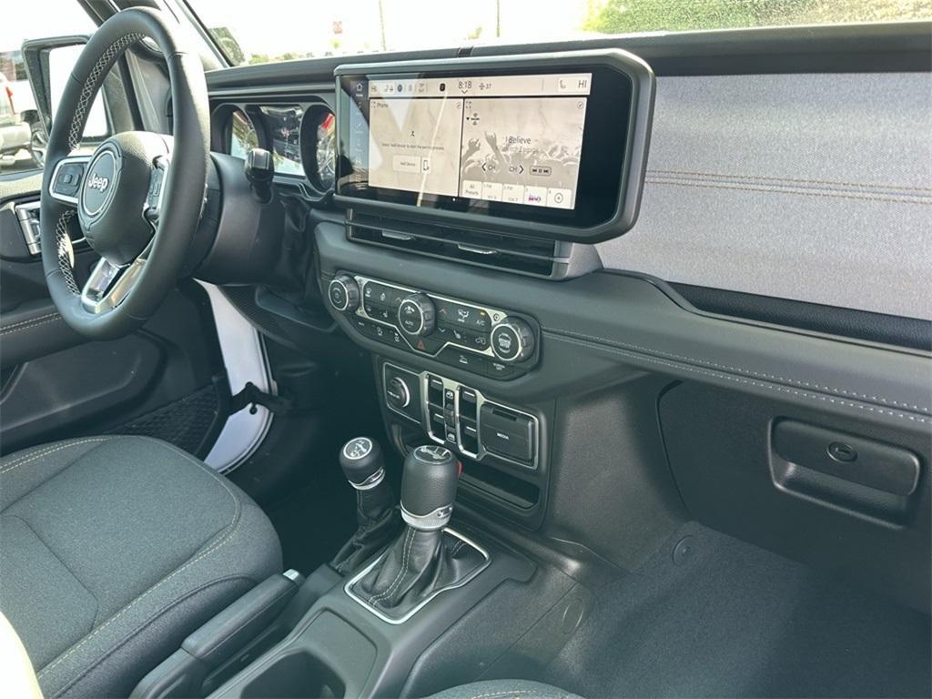 new 2025 Jeep Wrangler car, priced at $47,006