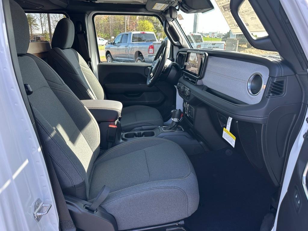 new 2025 Jeep Wrangler car, priced at $48,399