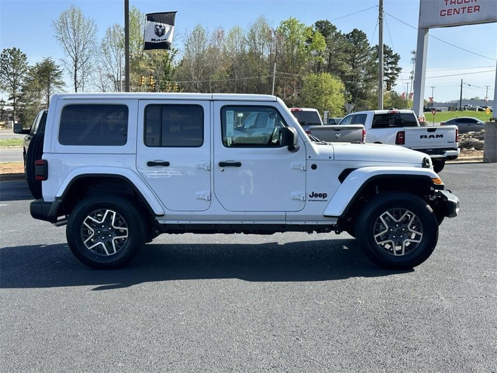 new 2025 Jeep Wrangler car, priced at $47,006