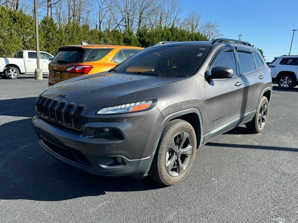 used 2018 Jeep Cherokee car, priced at $15,695