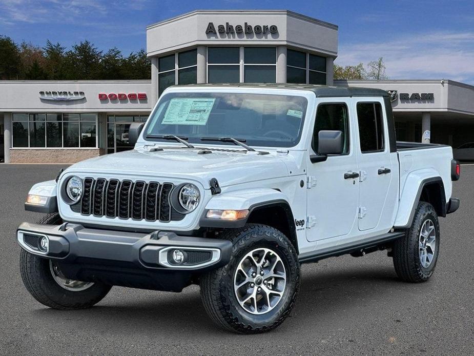 new 2024 Jeep Gladiator car, priced at $45,470